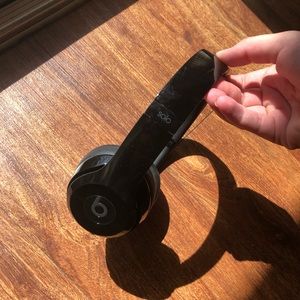 Solo Beats Wireless Headphones